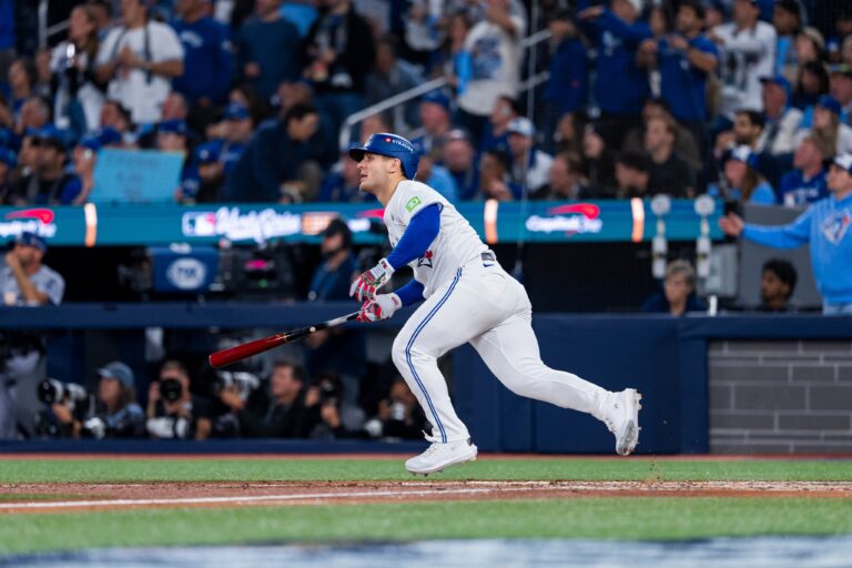 Los Blue Jays anotaron 9 carreras en la sexta entrada.