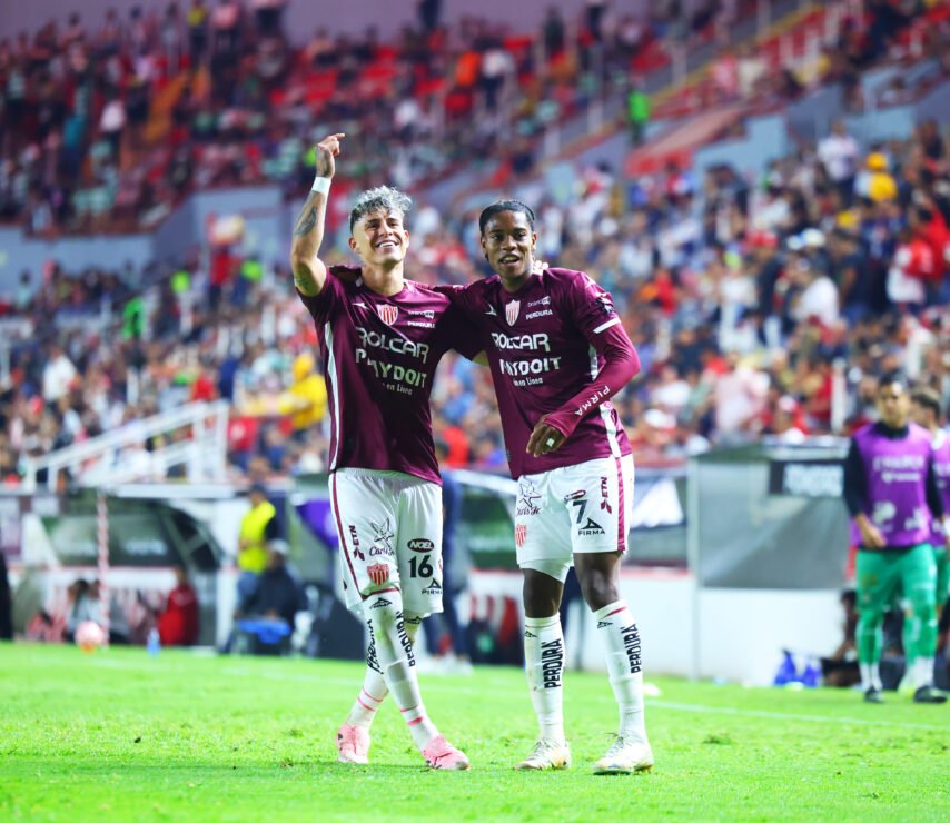 Necaxa se impuso 4-1 a Santos Laguna.