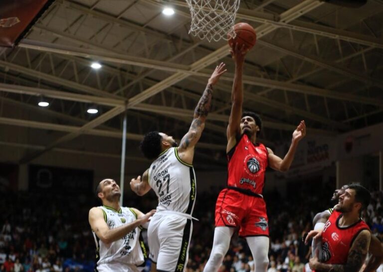 Fuerza Regia elimina a los Mineros.