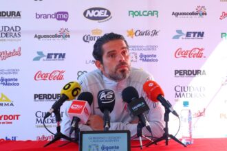 Fernando Gago, entrenador del Necaxa.