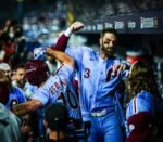 PHILLIES VENCEN A DODGERS