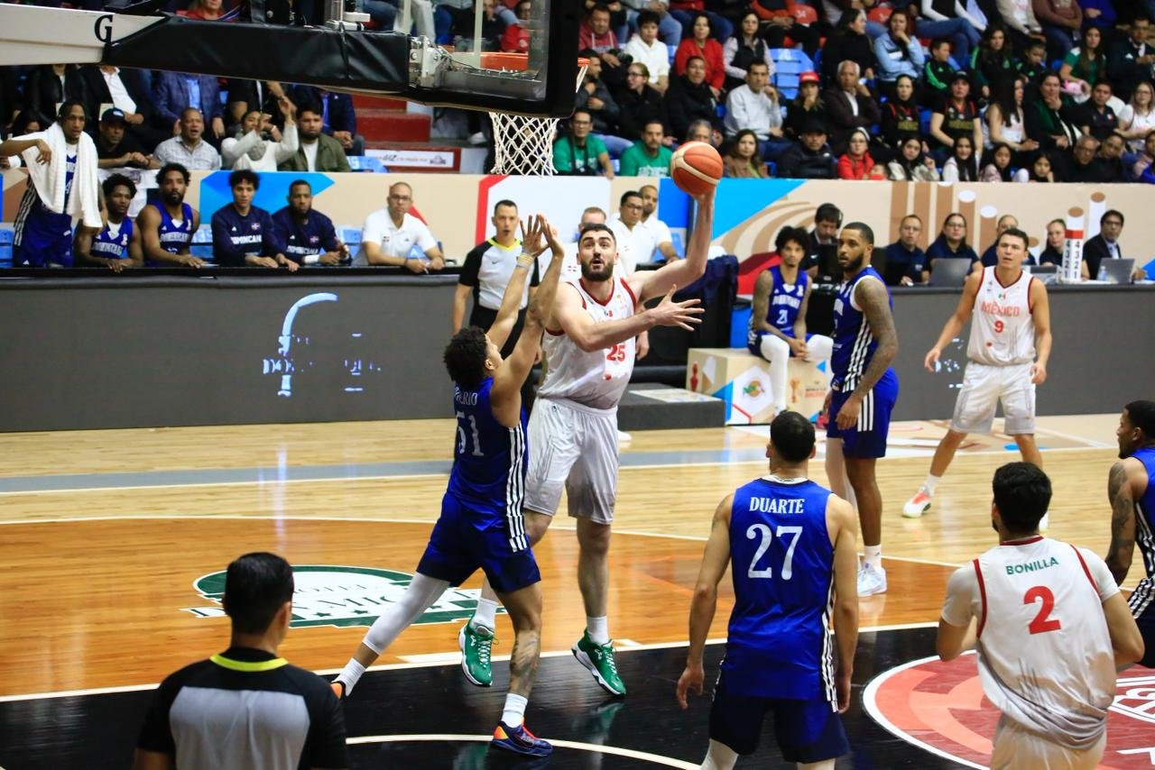 México Cae ante República Dominicana en el Inicio de la Eliminatoria Mundialista