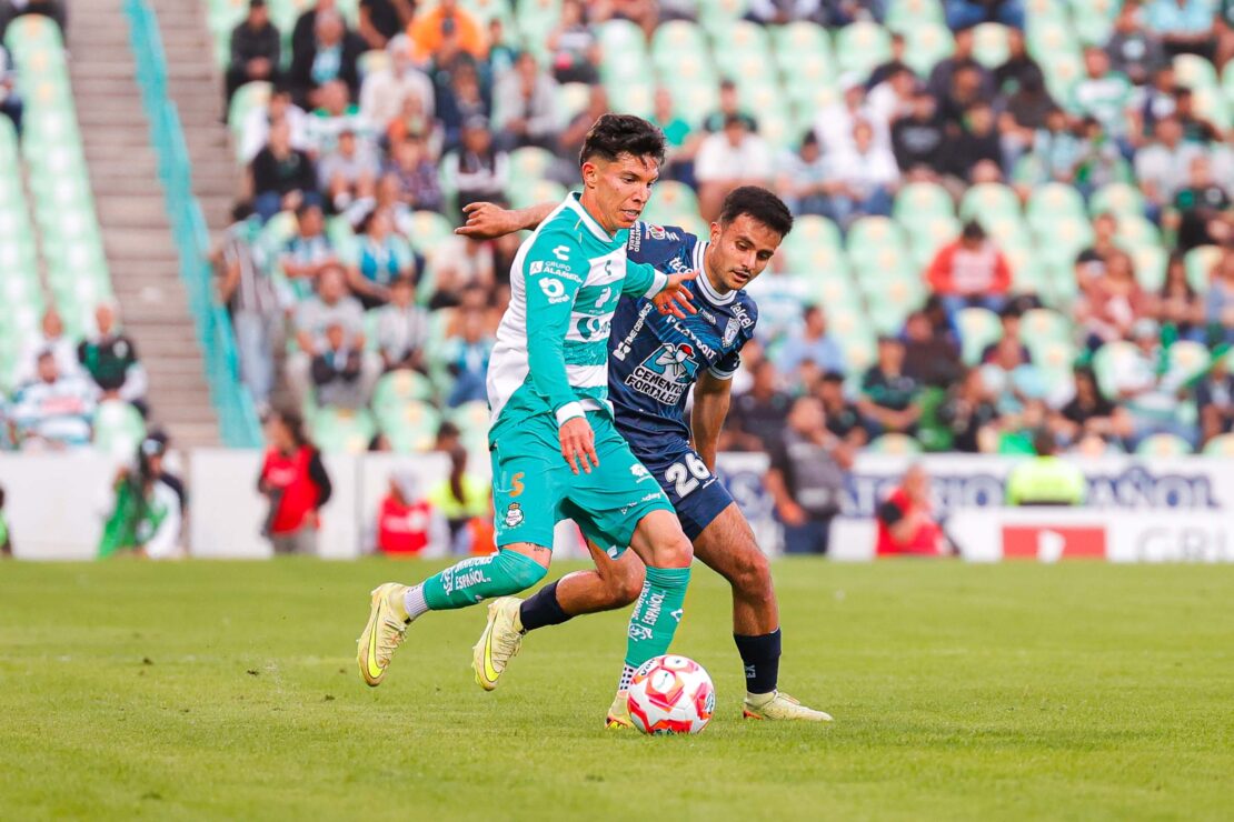 Aldo López contribuyó en la victoria santista. 