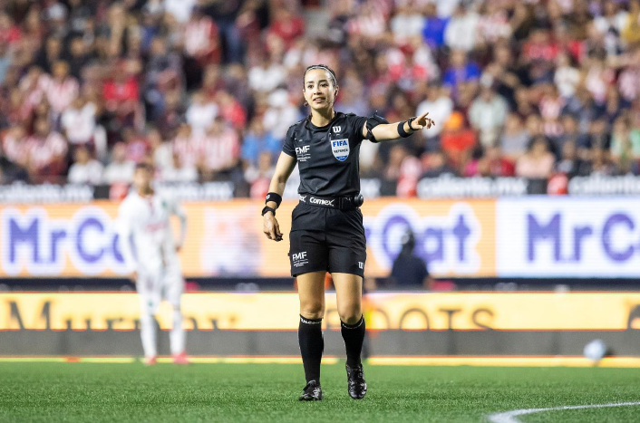 Katia Itzel García, nominada a Mejor Árbitra del Mundo.