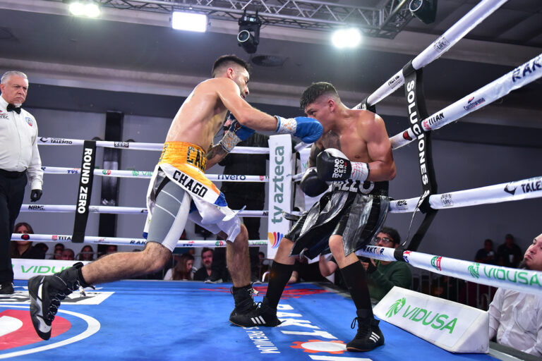 Cachorro Contreras salió con el puño en alto