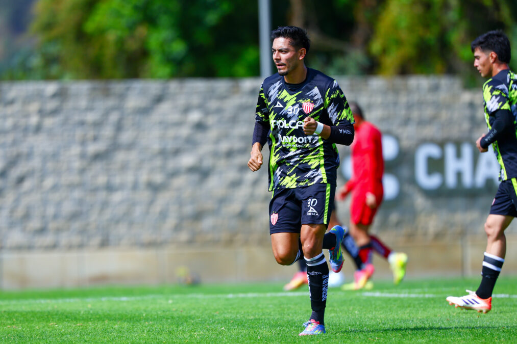 Ricardo Monreal marcó dos goles para el Necaxa.