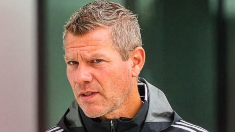 Dave Tenney deja al United por el Real Salt Lake