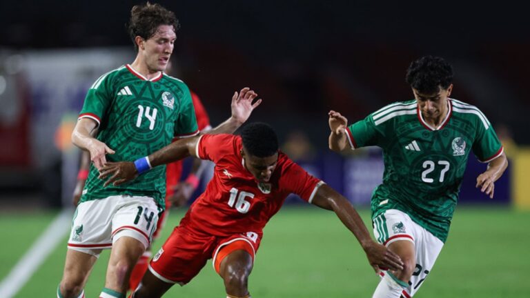 México vence 1-0 a Panamá en partido amistoso