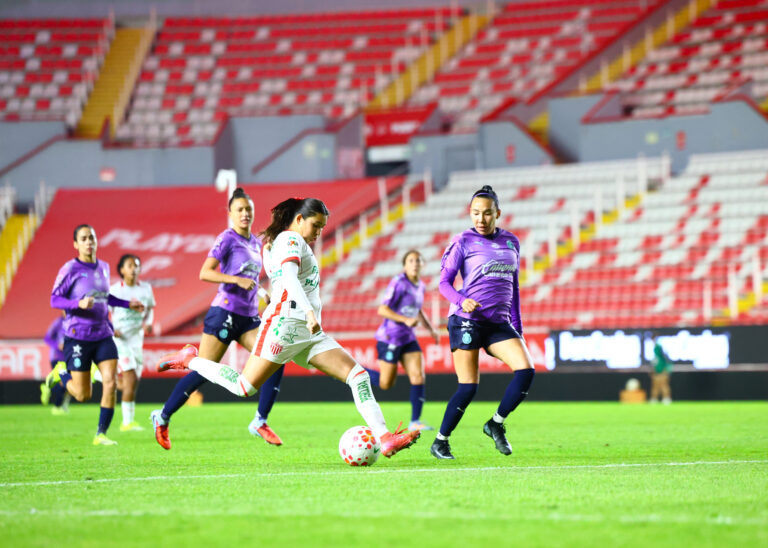 Chivas venció 2-0 a Centellas en la Liga MX Femenil.