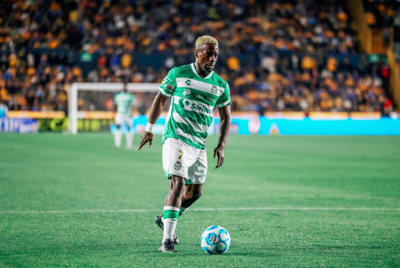 Santos Laguna anuncia alianza con Disney y ESPN