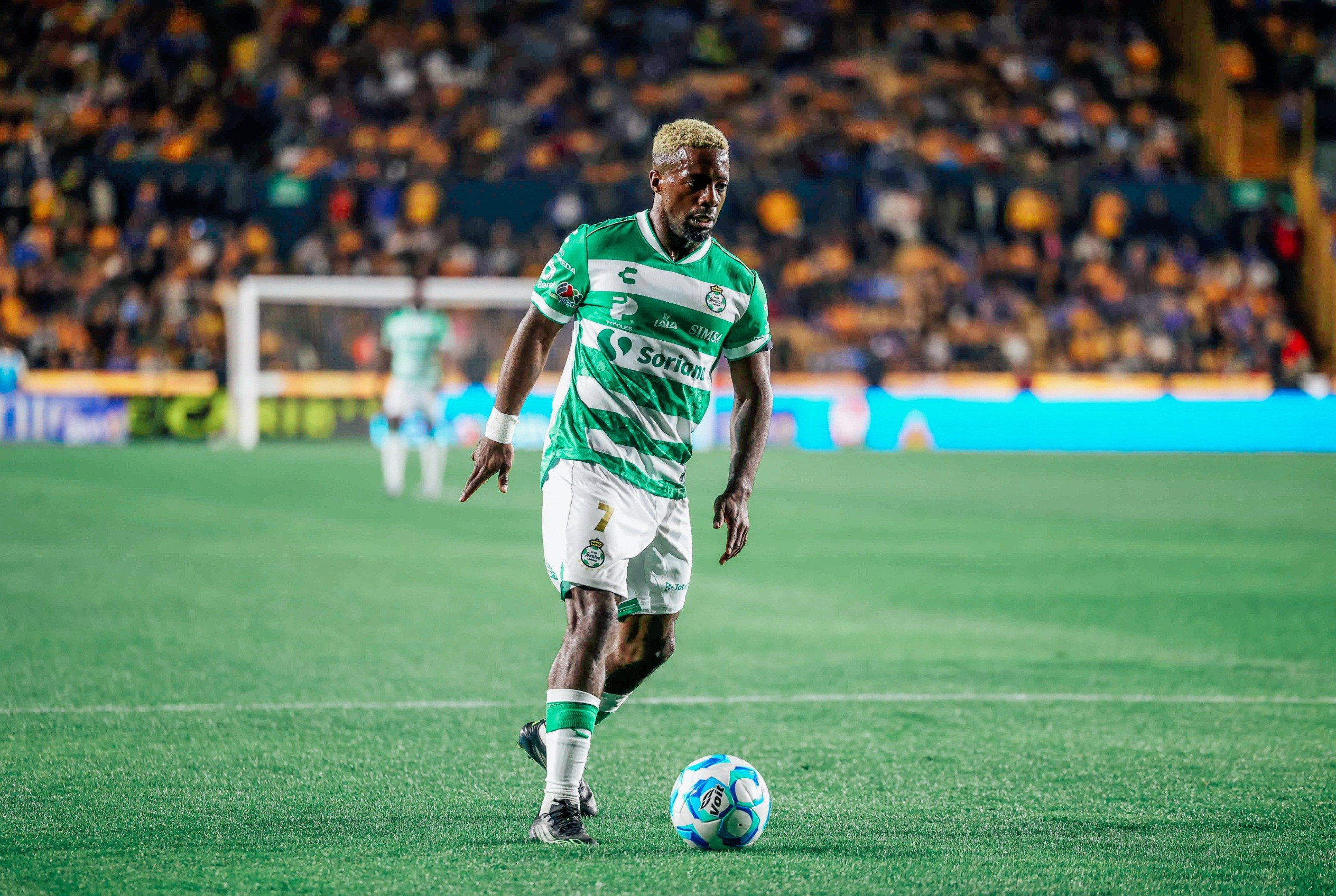 Santos Laguna anuncia alianza con Disney y ESPN