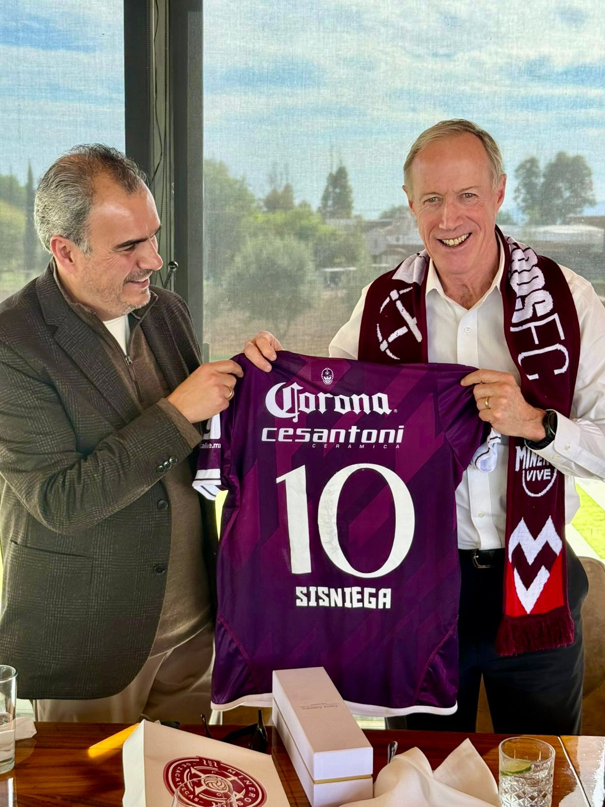 Eduardo López Muñoz e Ivar Sisniega. 