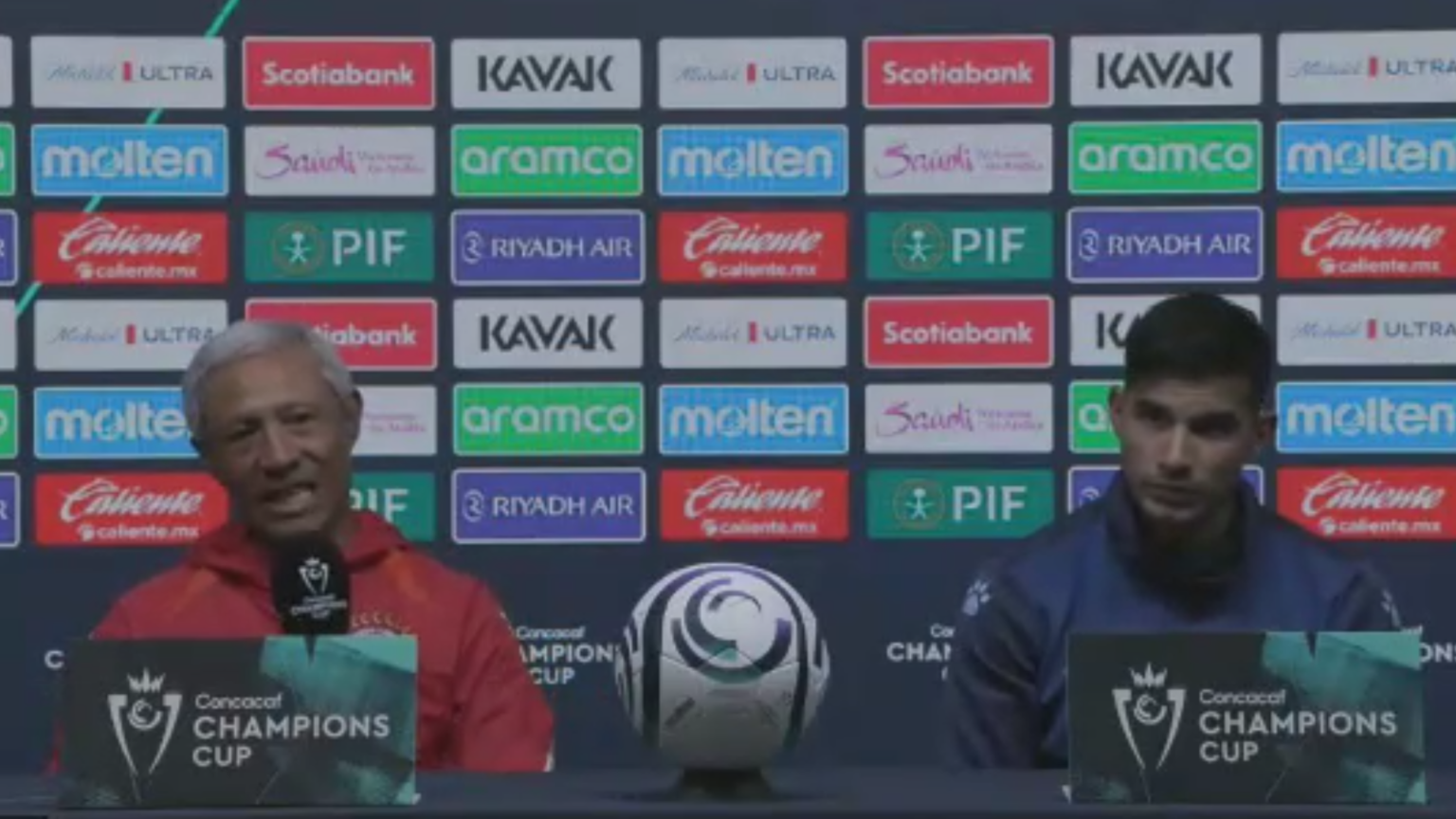 Roberto Hernández, director técnico del Xelajú.