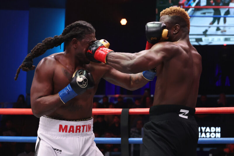 Zuffa Boxing 3 fue una espectacular presentación para Efe Ajagba.