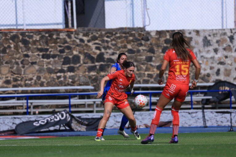 Las Centellas del Necaxa cayeron 3-0 ante Cruz Azul en la Liga MX Femenil.
