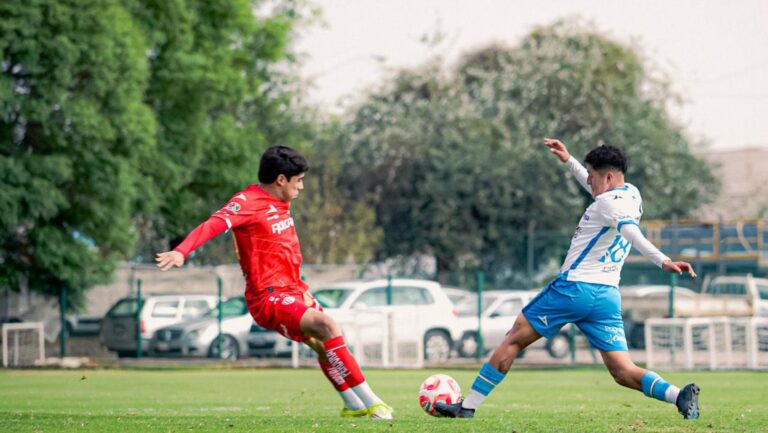 Necaxa cayó en los dos duelos ante Puebla.