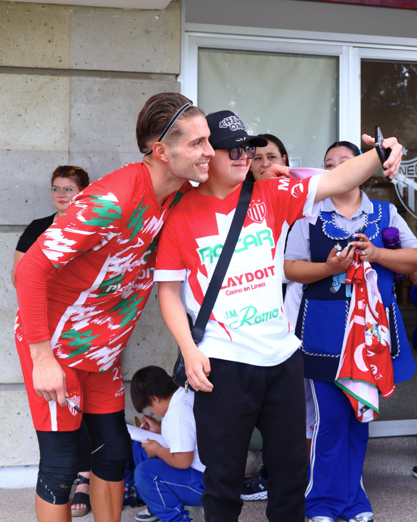 El arquero Ezequiel Unsain durante la convivencia.