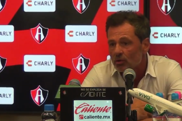 Diego Cocca, entrenador del Atlas.