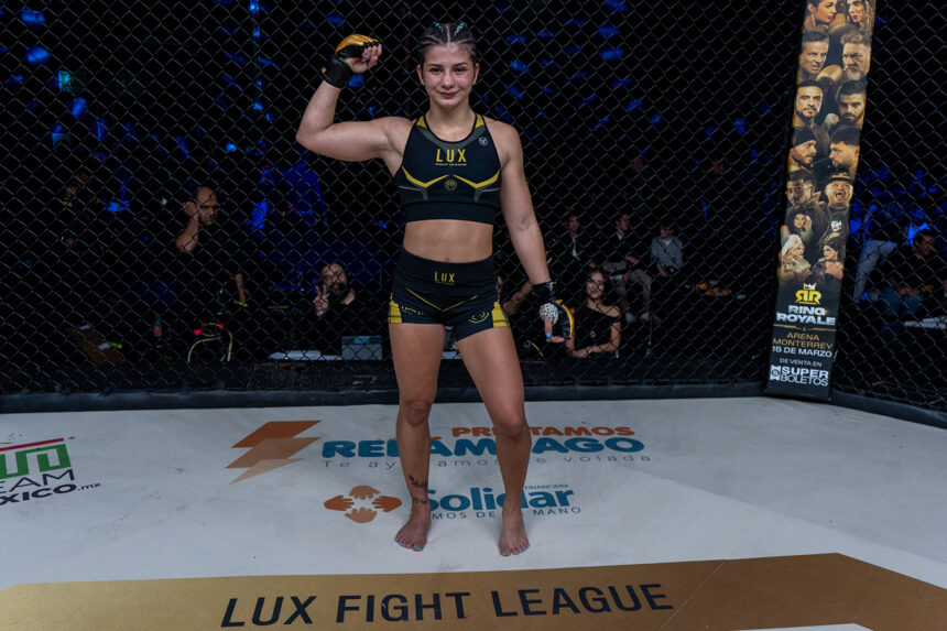 Julieta Martínez mantiene el invicto con nocaut en LUX 059