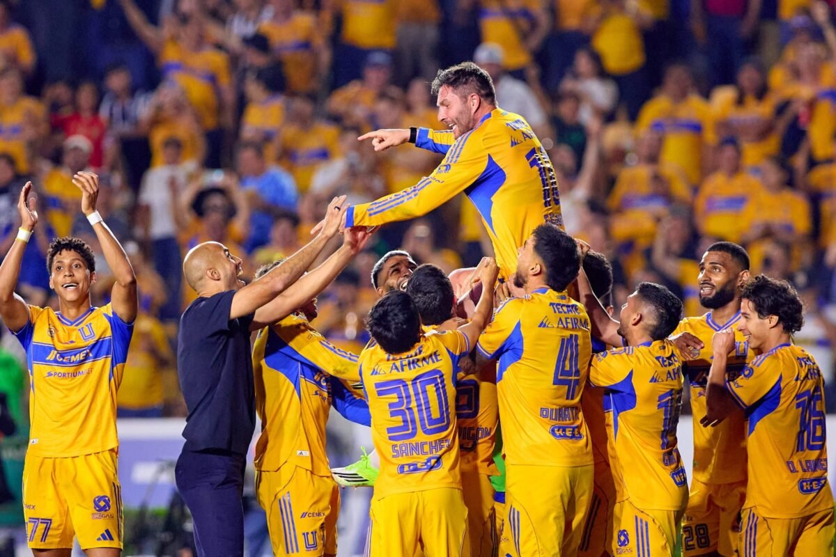 Gignac fue la figura del encuentro para Tigres.