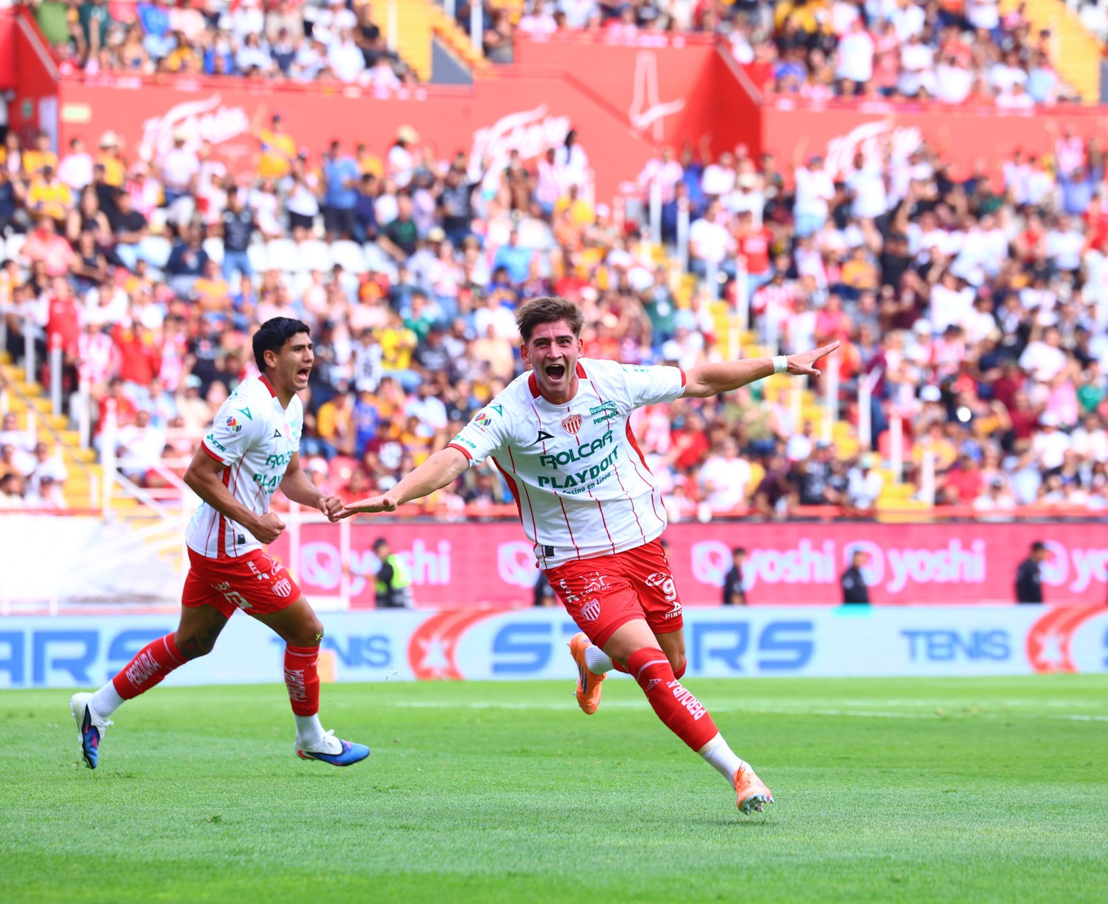 Badaloni anotó por Necaxa pero no fue suficiente.