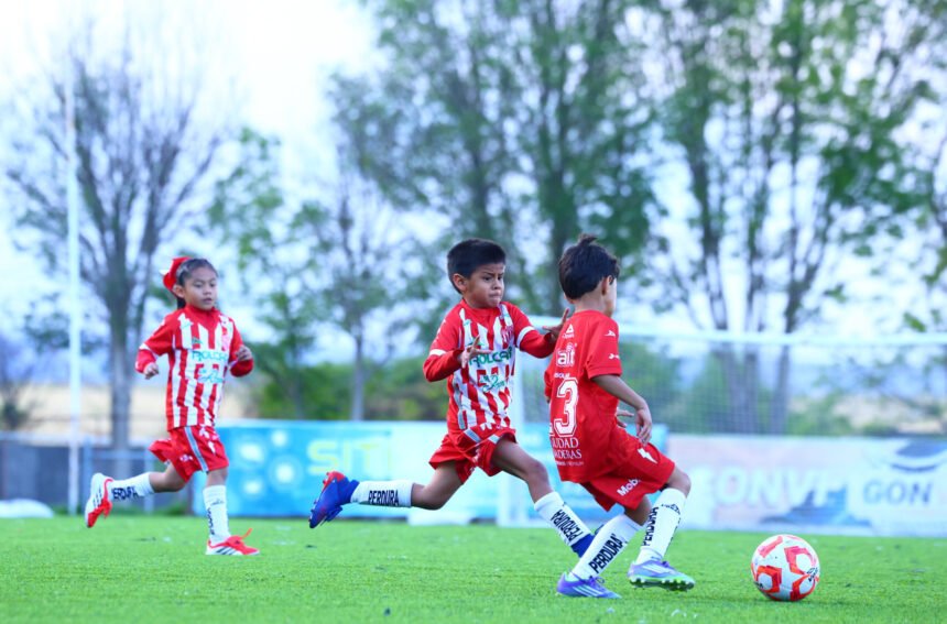 La Copa Necaxa 2026 reúne a más de 180 equipos.