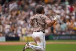 Ramon Laureano se ha convertido en uno de los bats más poderosos de los Padres.