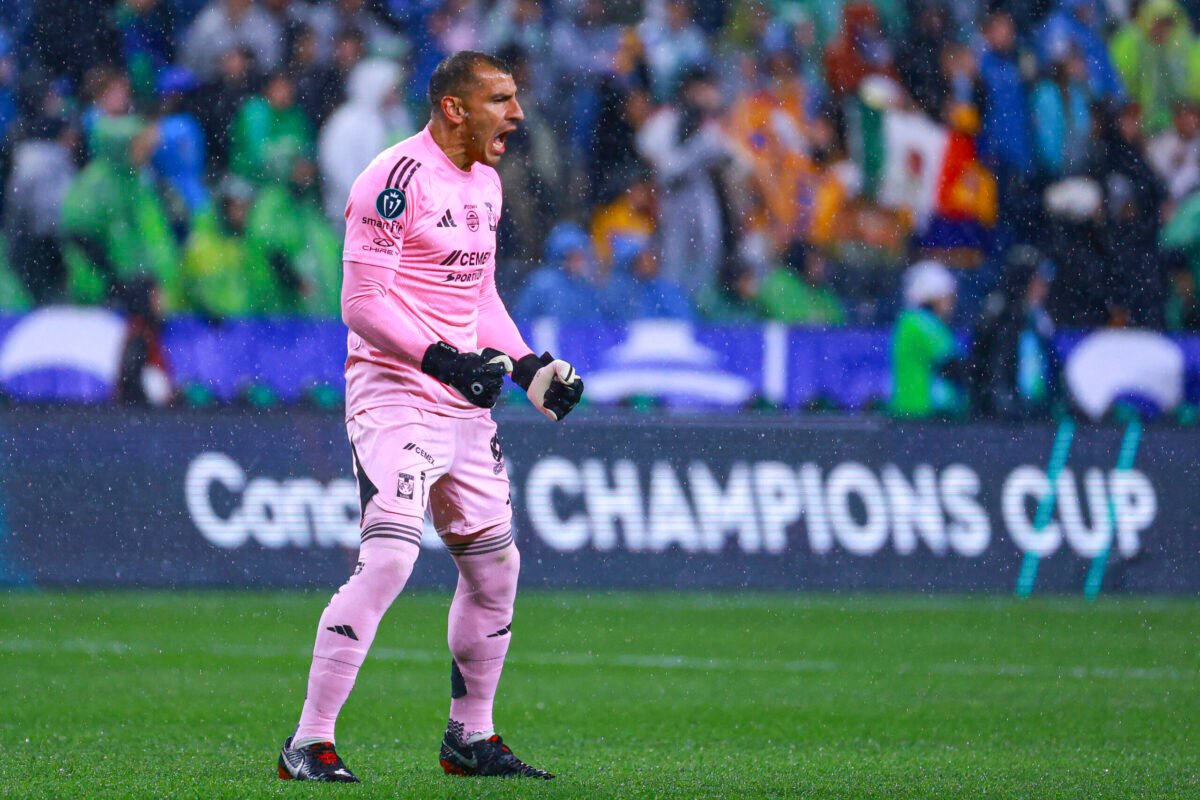 Nahuel Guzmán portero de los Tigres.