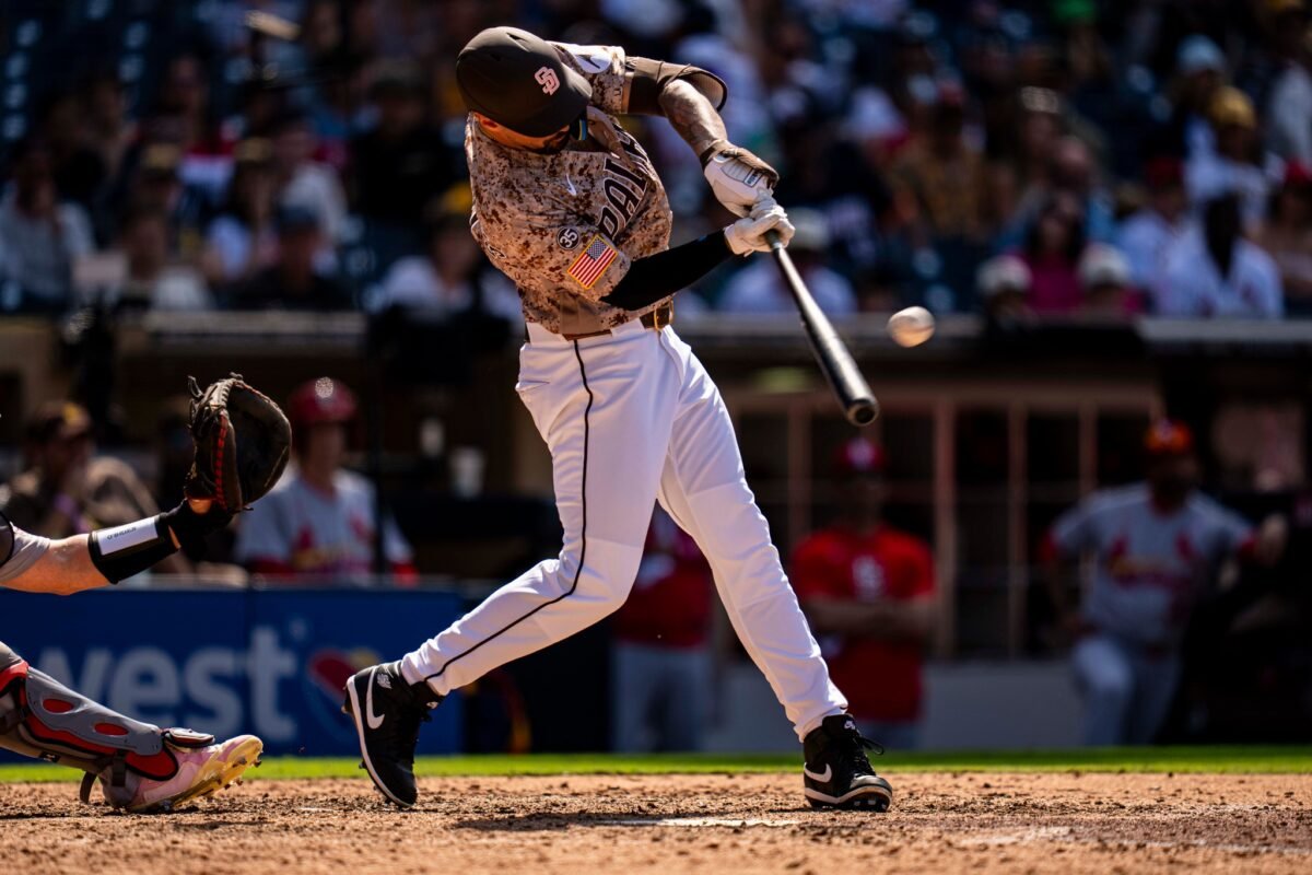 Nick Castellanos dio el batazo clave del partido para los Padres.