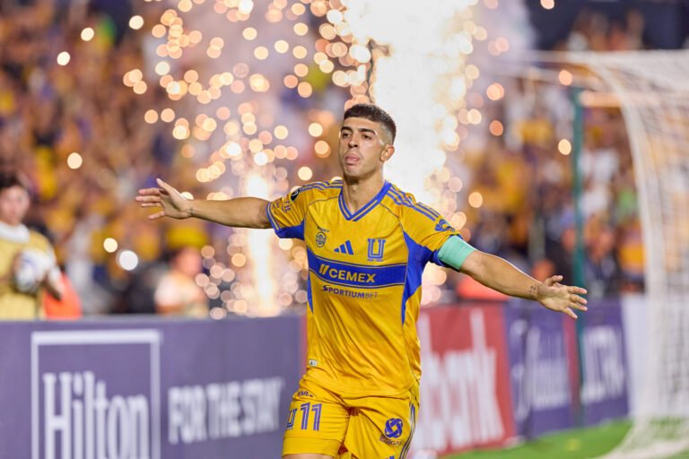 Juan Brunetta marcó el gol de la victoria de Tigres.