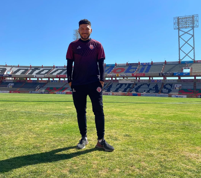 Brandon Morales sale de Mineros.