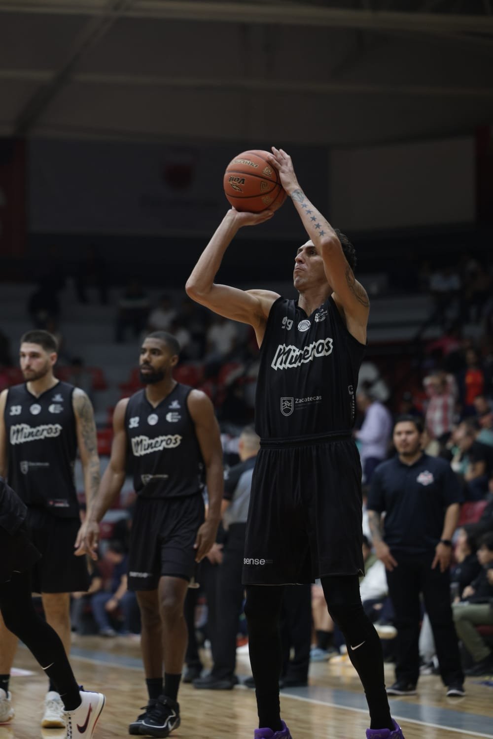 Mineros venció a Correcaminos en su primer juego como local del 2026.