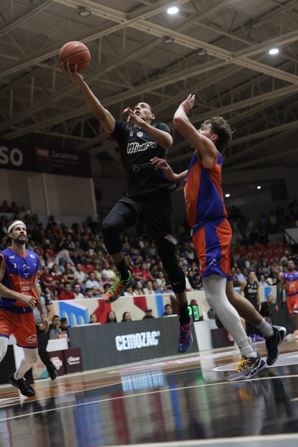 Anyelo fue la figura para Mineros.