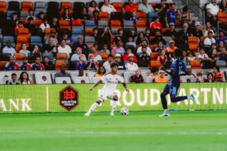 MLS: ¡Houston cae 0-2 con 10 hombres ante Sporting KC!