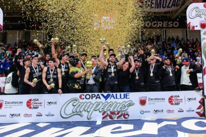 Mineros celebró a lo grande su título en la Copa Value.