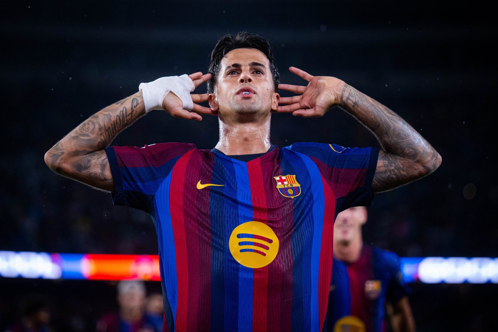Jugador del FC Barcelona celebra un gol
