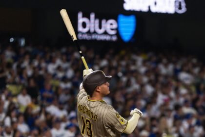 Padres: ¡Vence a Dodgers 5-1, a un paso de playoffs!