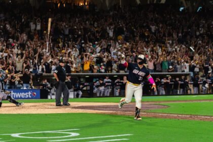 ¡A Playoffs! Los Padres dan un golpe sobre la mesa