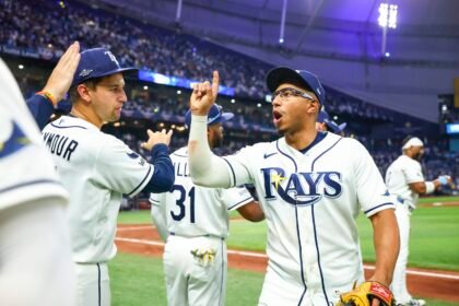 Los Rays se colocaron a una victoria de avanzar.