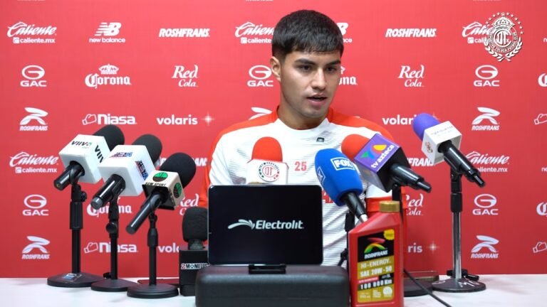 Everardo López, defensa del Toluca, durante su conferencia de prensa previa al partido ante Atlético de San Luis.