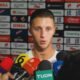 Franco Pardo, defensa del Santos Laguna, habla ante micrófonos de varios medios en la conferencia previa al partido contra Necaxa