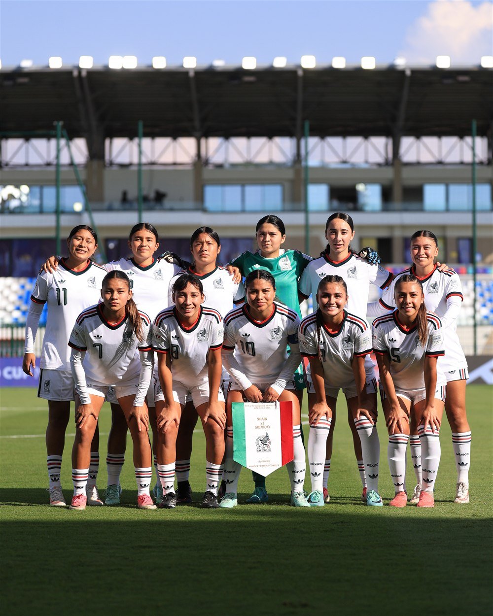 Alineación de México Sub-17 Femenil antes del partido ante España en el Mundial de Marruecos