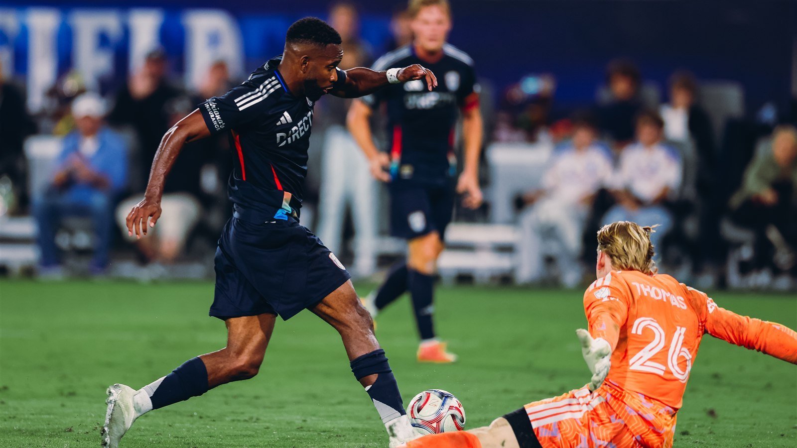 Un jugador de San Diego FC conduce el balón en el Snapdragon Stadium, en una imagen de archivo